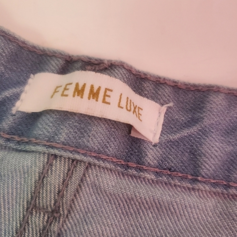 NWT FEMME LUXE size 12 blue washed distressed jeans, $49.95 value - Picture 4 of 5